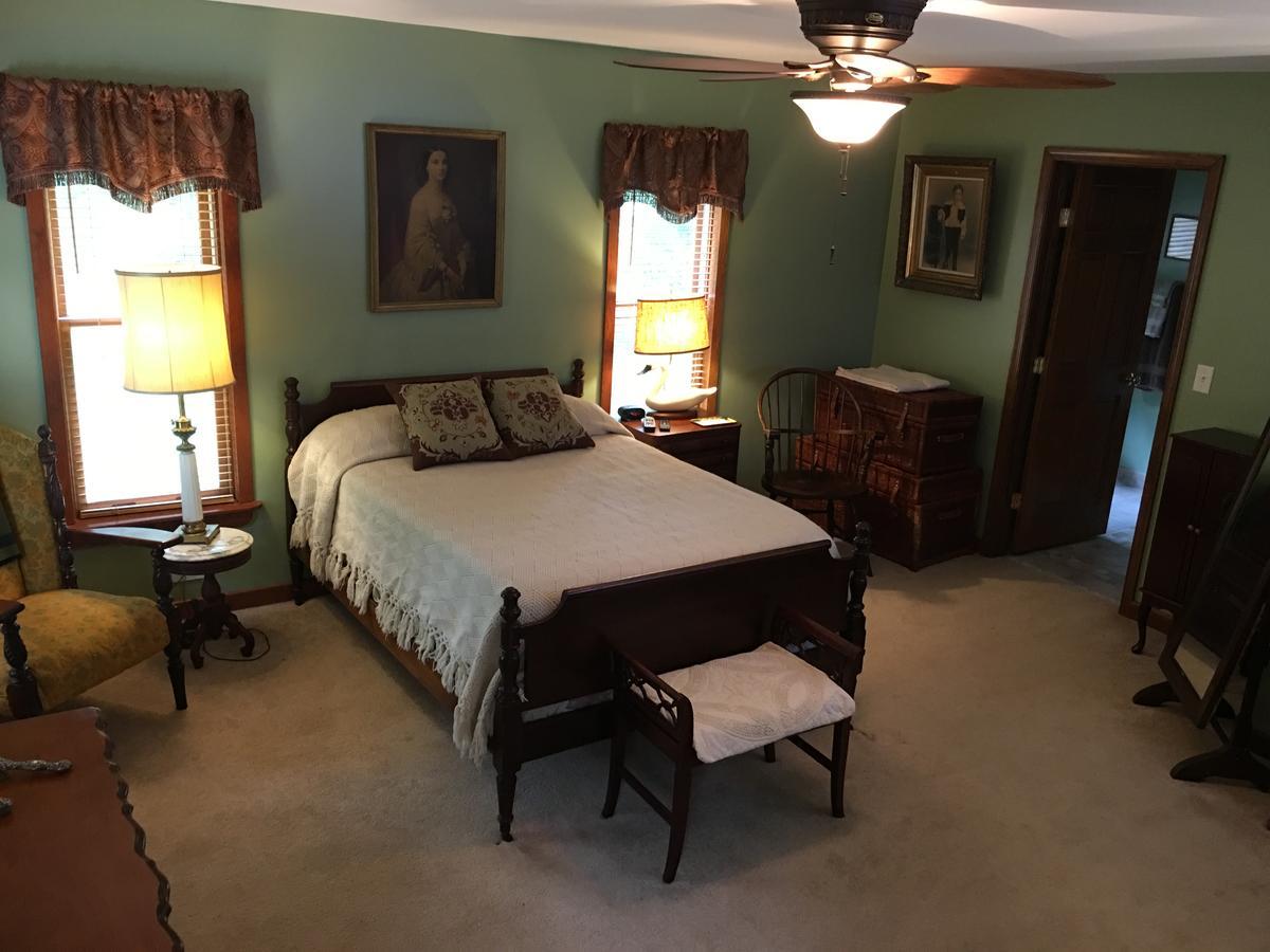 Ebenezer House Bed & Breakfast Burtonsville Экстерьер фото