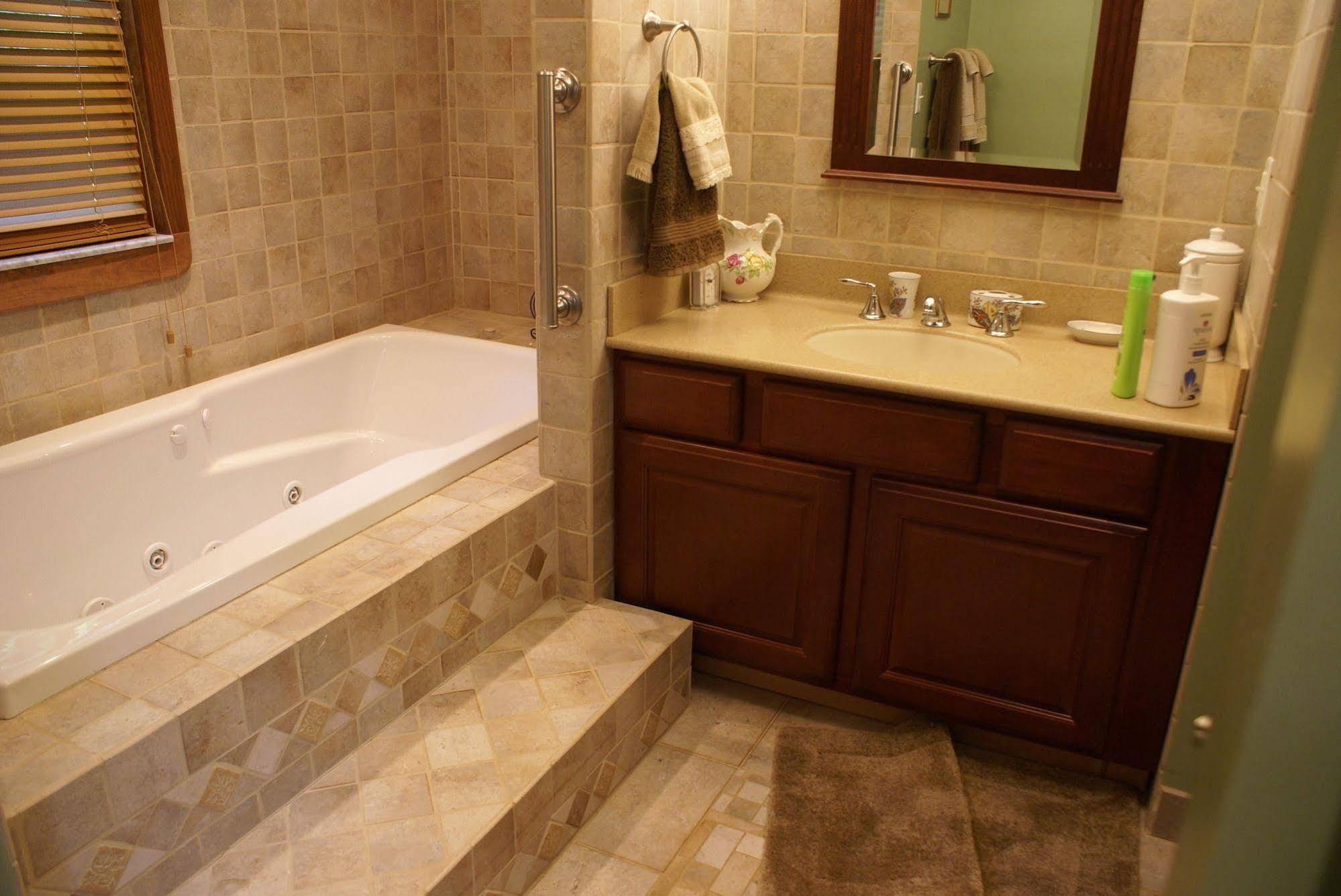 Ebenezer House Bed & Breakfast Burtonsville Экстерьер фото